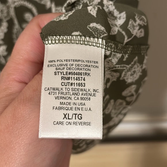 NWT Pleione Women's size XL Olive Cream Cold Shoulder Bishop Sleeve Blouse - Picture 7 of 8